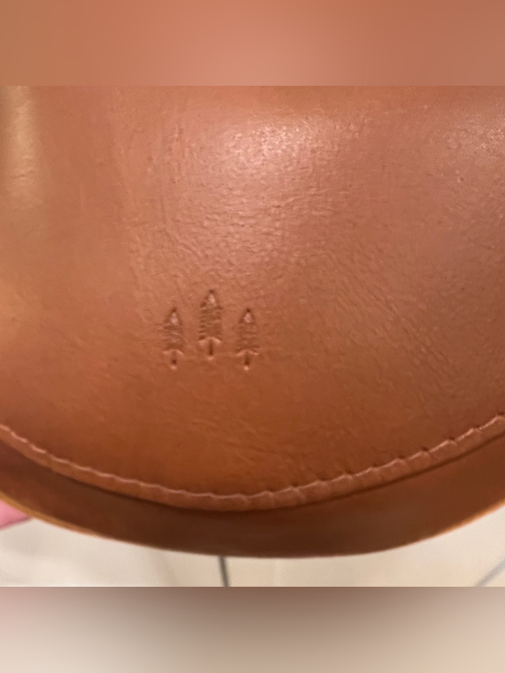 PORTLAND LEATHER GOODS MEDIUM KOALA SLING BAG, HONEY, *LIKE NEW* - Picture 4 of 15